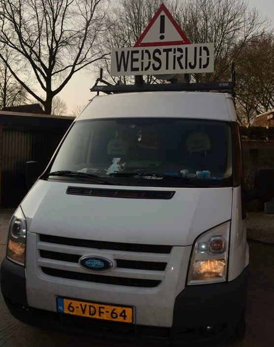 Mobiele geluidsinstallaties - voorrijwagen_geluidswagen_wedstrijd